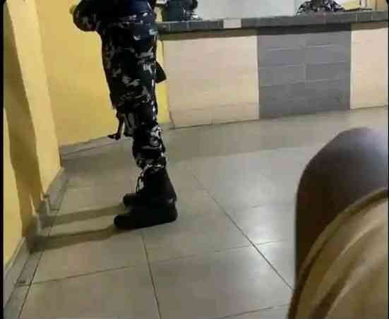 I dey reception like this,I wan lodge | MirrorLog